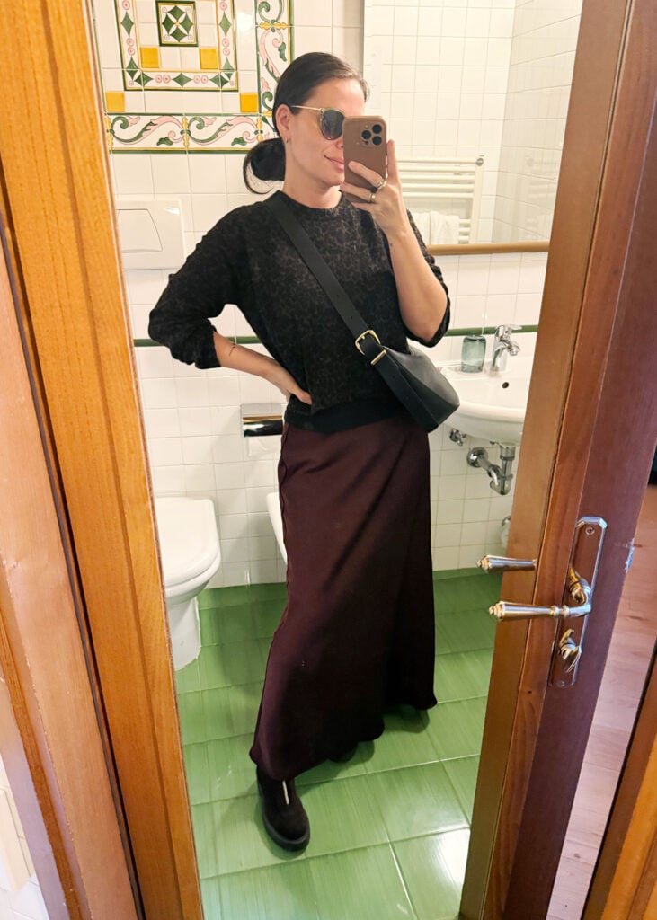 sherry-bathroom-mirror-selfie-731x1024-1 Sherry Selfie In Hotel Mirror In Florence Italy With Wine Skirt And Leopard Sweater