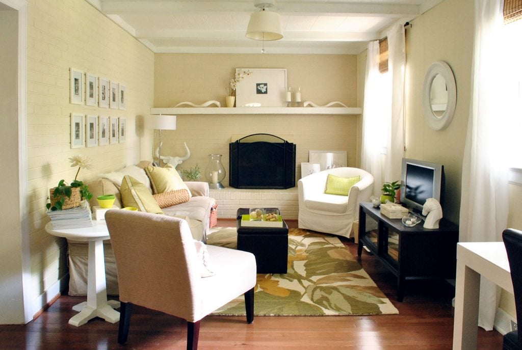 tenitemstenyears-first-house-living-room-1024x687-1 Cozy Living Room With Cream Walls And A Fireplace