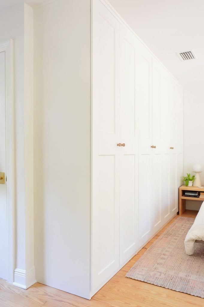 bedroom-pax-wardrobe-view-with-door-681x1024-1 Corner of Wall of Ikea Pax Wardrobe Closets With Grimo Doors