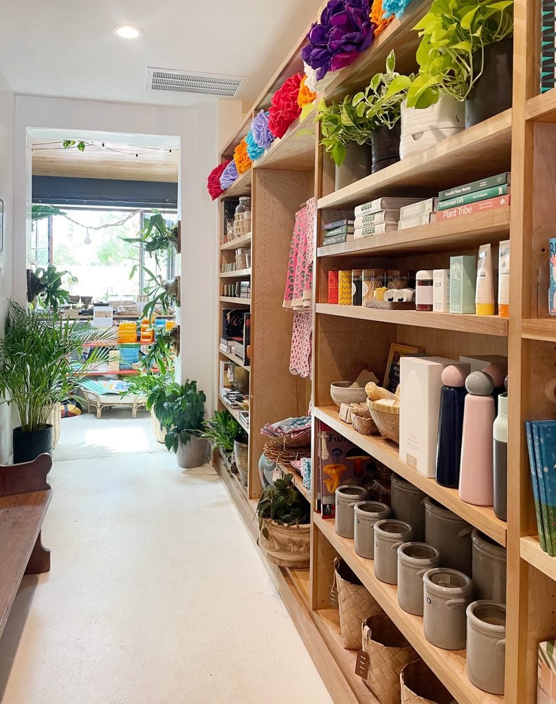 charleston-south-carolina-a-makes-post-wood-shelf-809x1024-1 Shelving With Home Decor At A Makers Post In Sullivans Island South Carolina