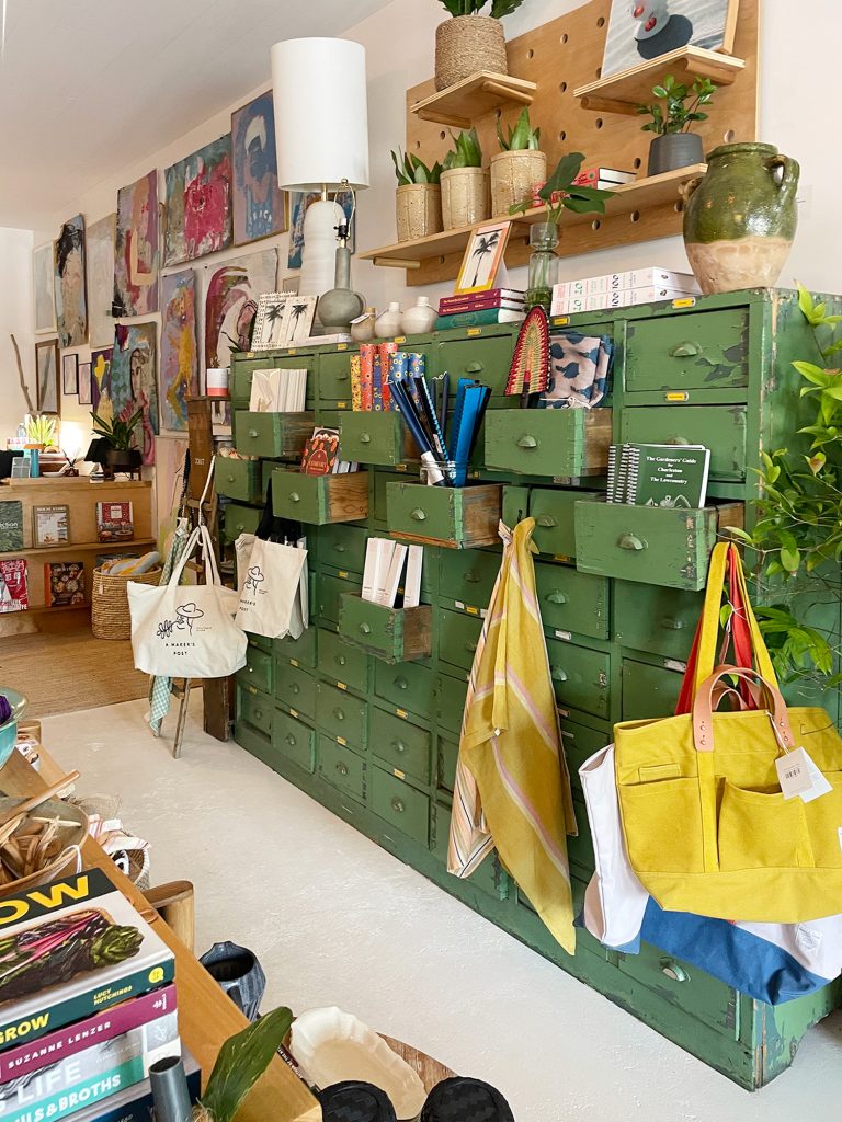 charleston-south-carolina-makers-post-green-cabinet-768x1024-1 Green Filing Cabinet Display At A Makers Post In Sullivans Island South Carolina