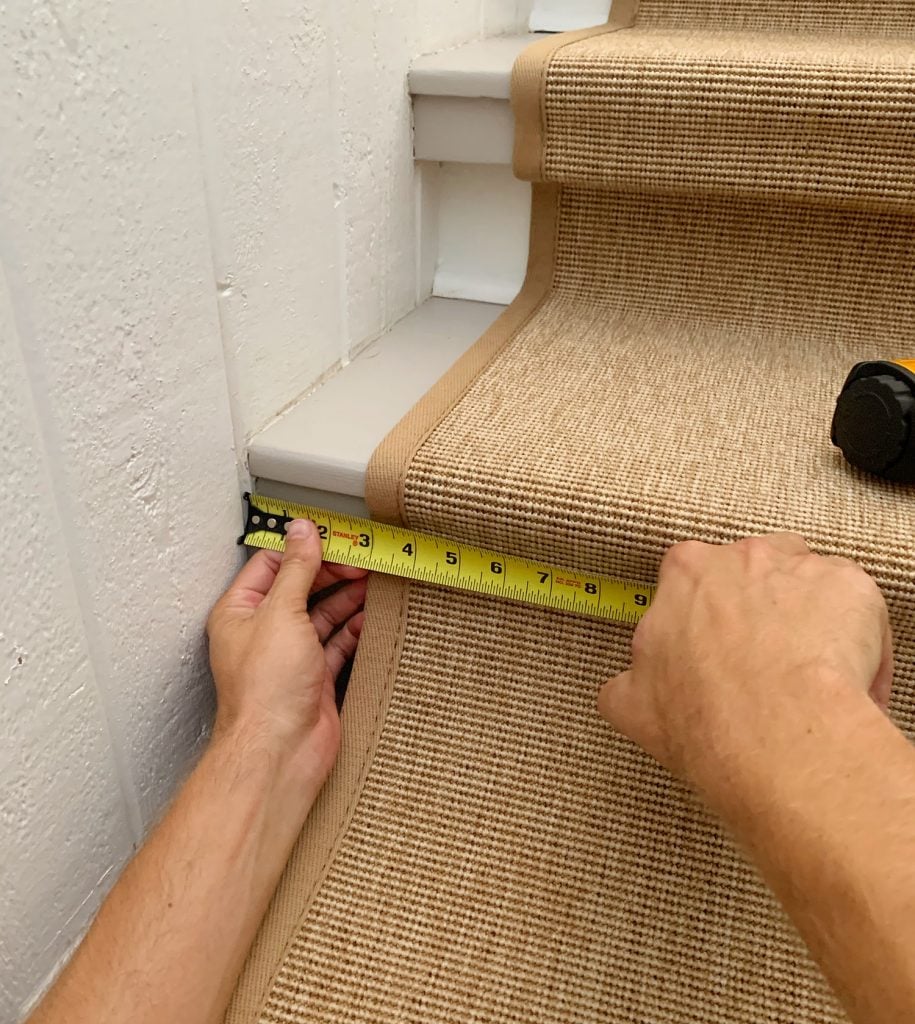 sisal-stair-runner-measuring-side-915x1024-1 Measuring Tape Checking Placement Of Sisal Stair Runner