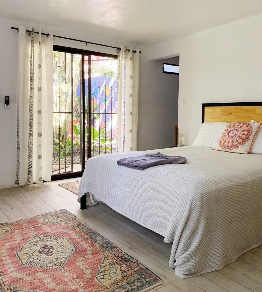 costa-rica-vacation-first-airbnb-casita-921x1024-1 Chic Tropical Bedroom In Costa Rica Airbnb