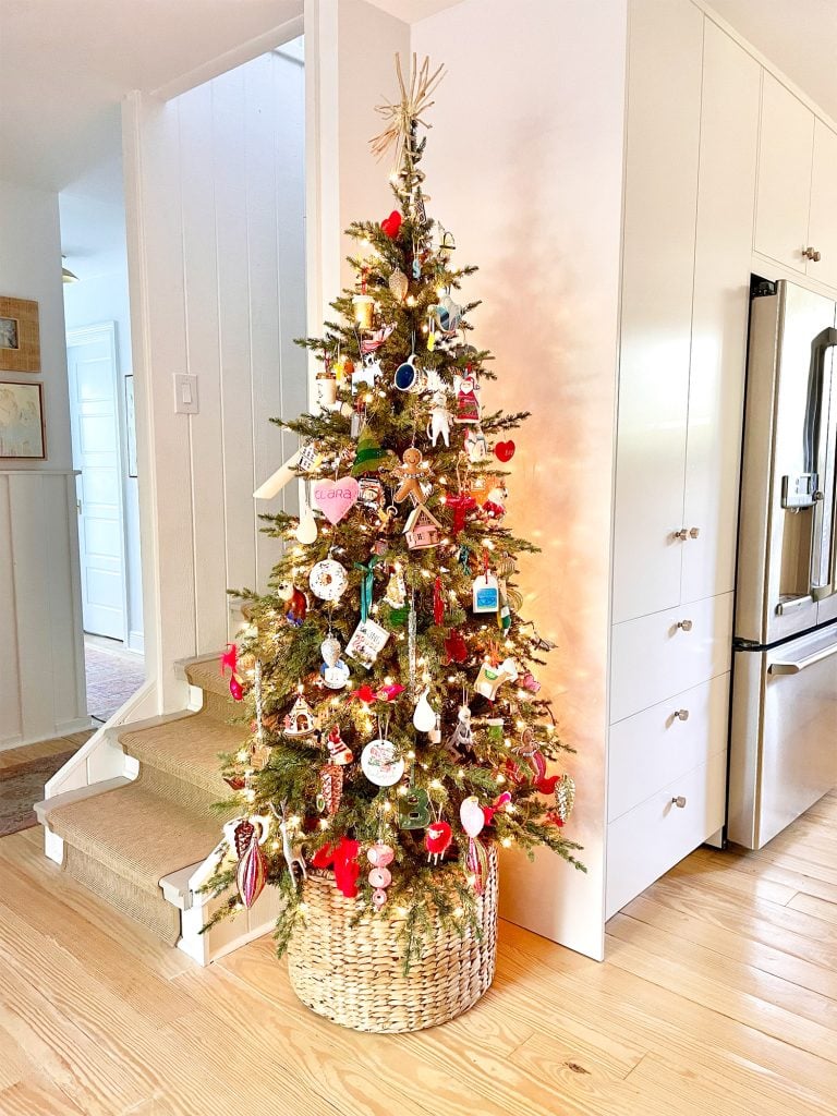 holiday-house-christmas-tree-kitchen-nook-768x1024-1 Narrow Christmas Tree in corner of kitchen next to pantry and stairs