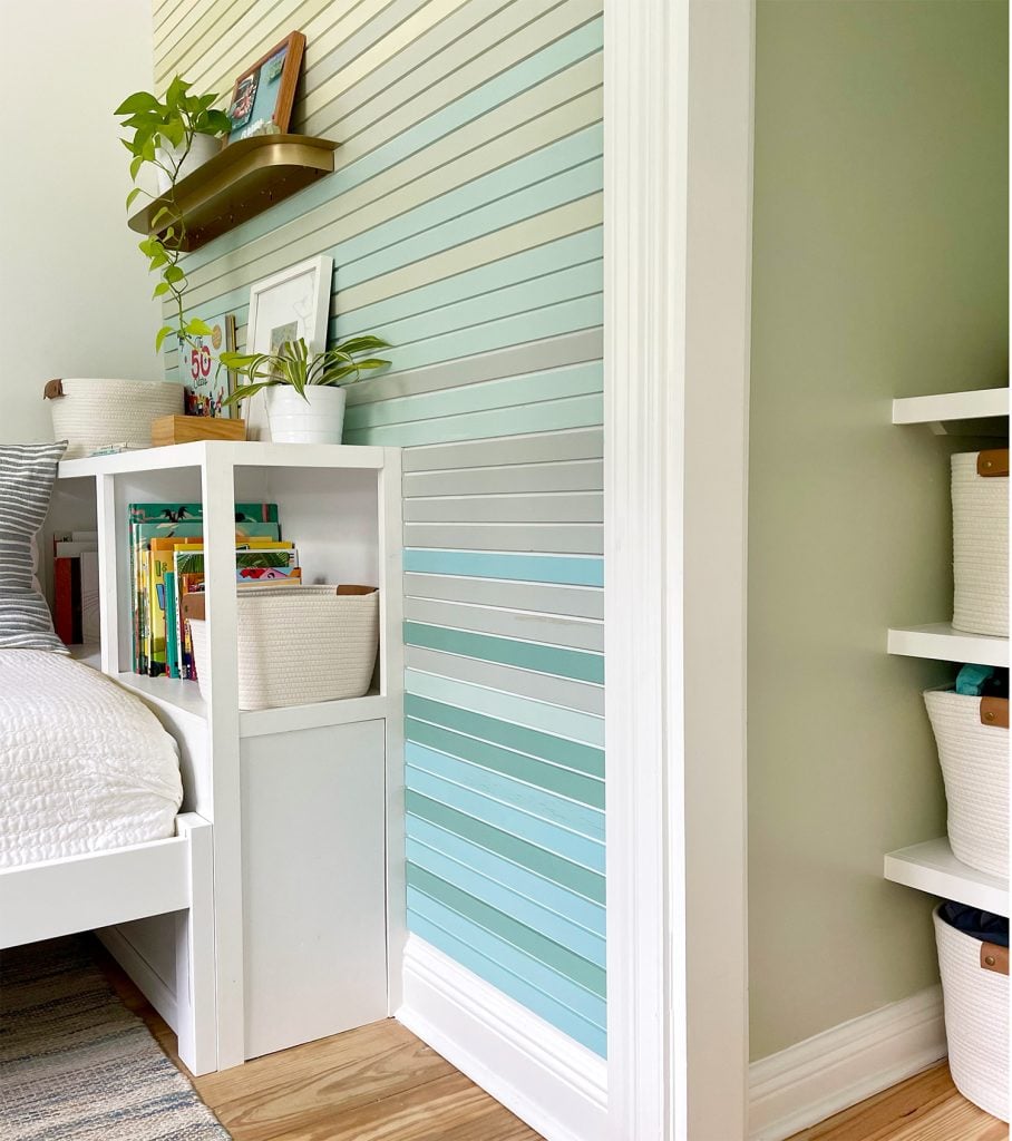 small-colorful-bedroom-built-in-bookcase-and-custom-closet-908x1024-1 Built In Bedroom Bookshelf With Custom DIY Closet Shelves